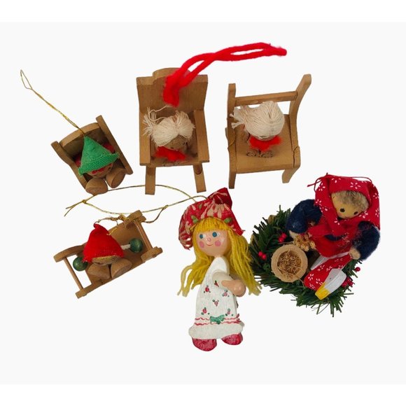 Vintage Wood Ornaments Set of 6 Fabric Yarn Painted Christmas Tree Holiday Decor - Picture 2 of 10